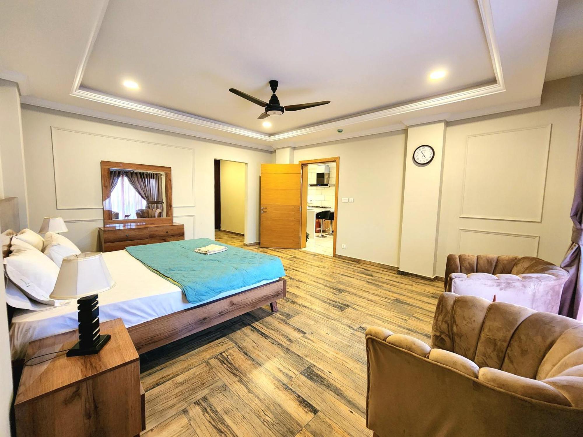 Executive Apartments In Bahria Heights Rawalpindi Rum bild